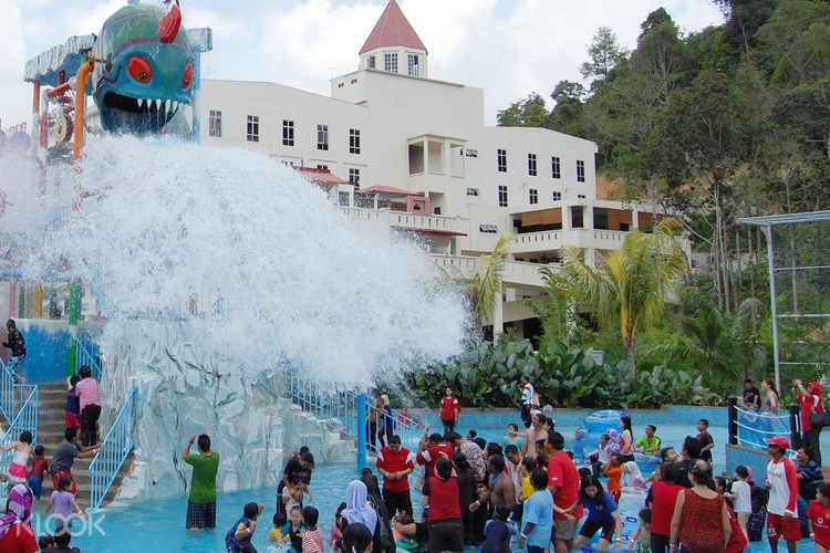 Bukit Gambang Water Park And Safari Park Combo Admission Ticket