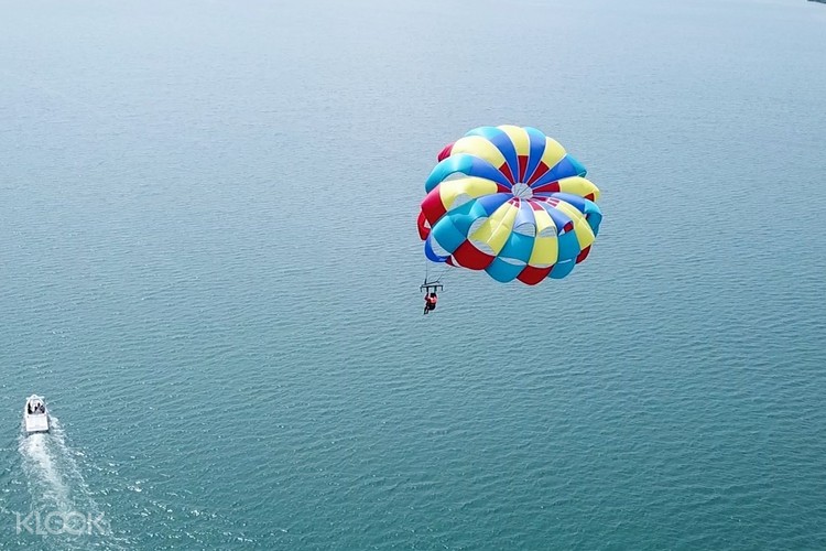 Parasailing And Clear Kayak Experience In Coron Palawan Philippines Klook Singapore