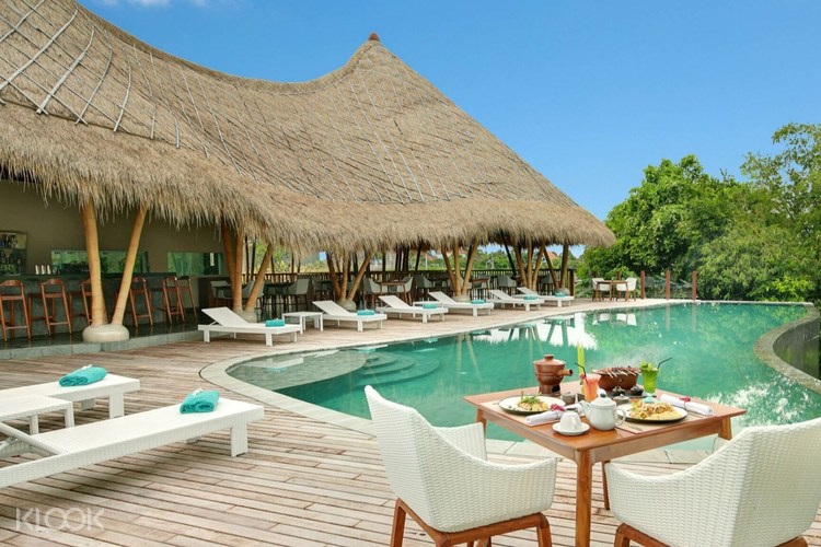 Loop Pool Bar Day Pass Di Canggu
