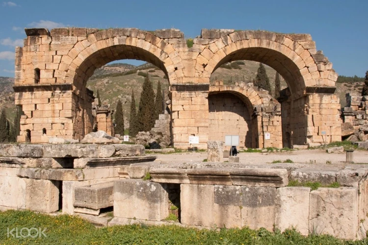 Pamukkale Day Tour Dari Antalya Hierapolis Denizli Cleopatra S Pool Dan Masih Banyak Lagi