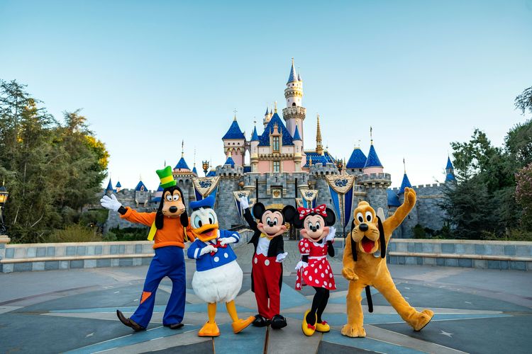 Disneyland Resort in California Theme Park Tickets - Klook United