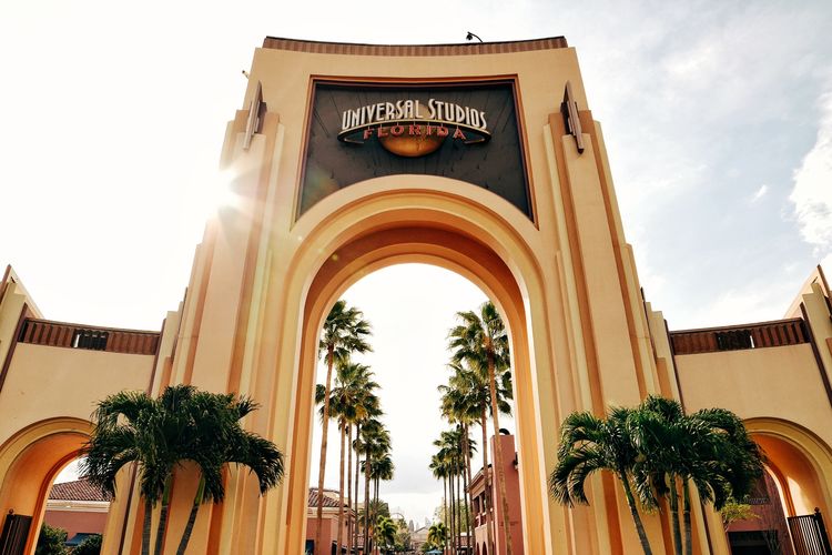 Universal Studios Skyline Can Cooler