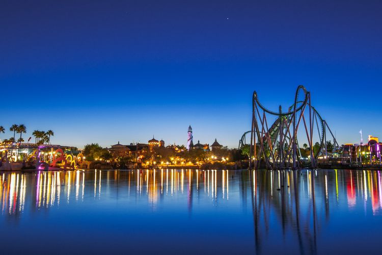 Universal Studios Skyline Can Cooler