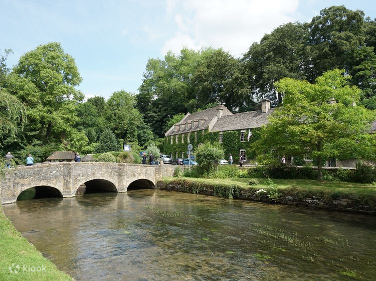 Day Tour To The Cotswolds And Broadway Tower With Cream Tea 40 OFF