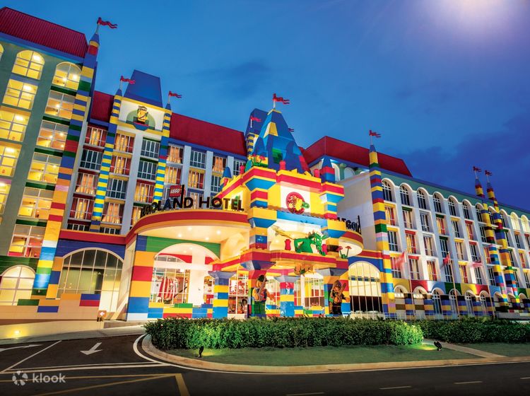 Legoland hotel promotion store 2018