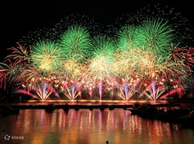 Atami Fireworks Festival, Izu Omuro et Atami Ginza Business