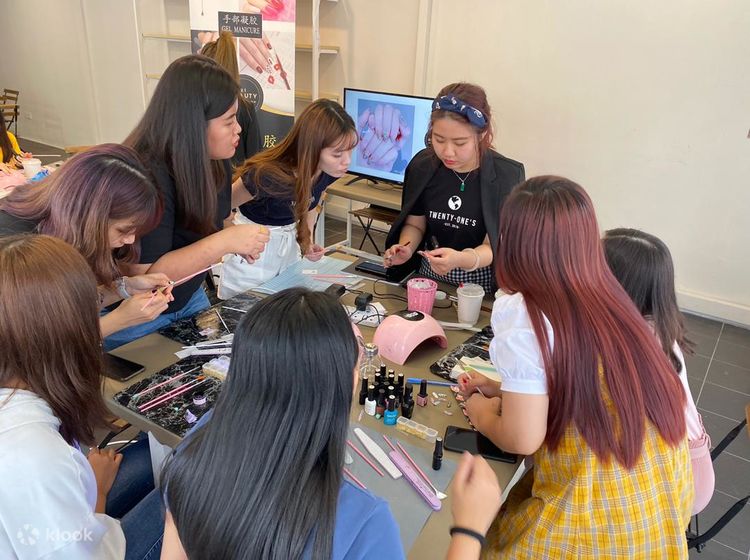 NAIL ART WORKSHOP – GlamHouse Beauty Academy and Beauty Store