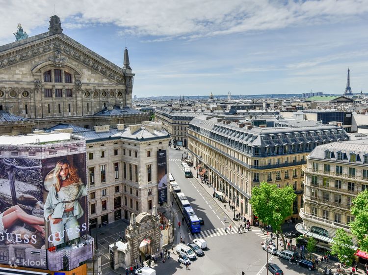 Enjoy the best panoramic view of - Galeries Lafayette