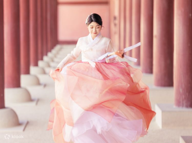 Pink hanbok deals