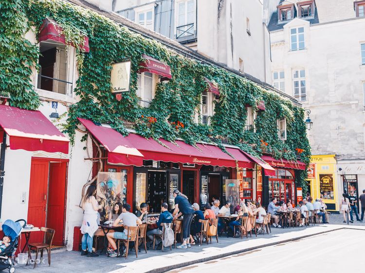 20+ MAGNIFICENT Things to do Le Marais (That'll Enchant You)
