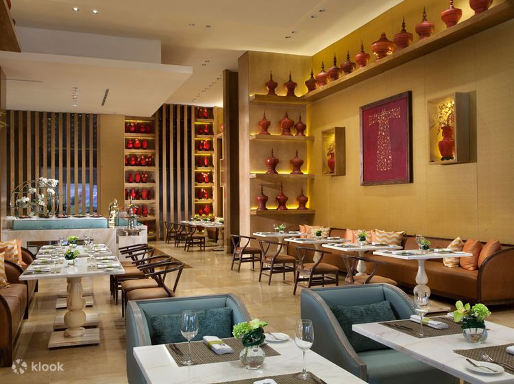 The top cafe mulia