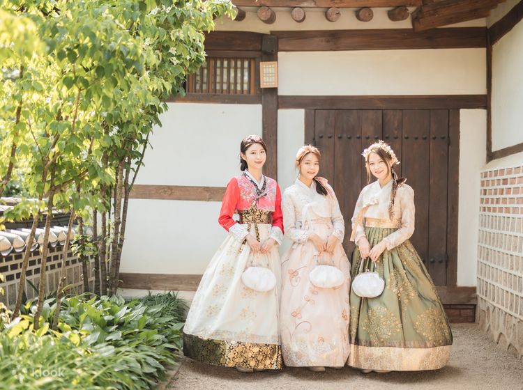 Bukchon Oneday Hanbok Rental Experience in Seoul Klook