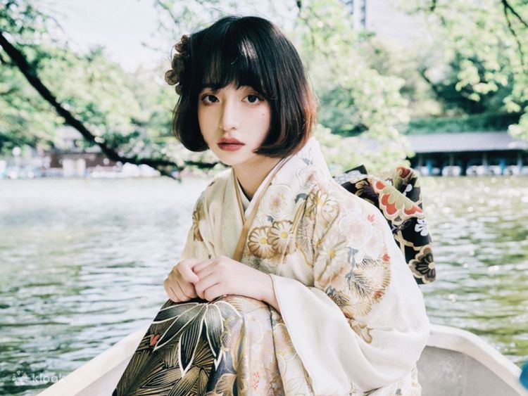 Professional kimono rental shop in Kyoto featuring diverse selection of traditional and seasonal kimono with expert staff assistance for tourists