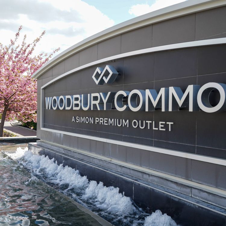 Puma store woodbury commons store