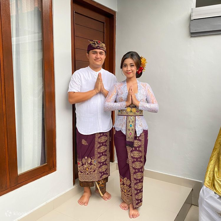 Balinese costume shop