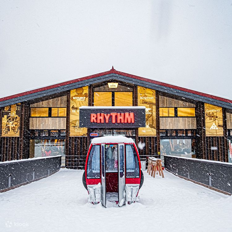 Ski wear hire near me top