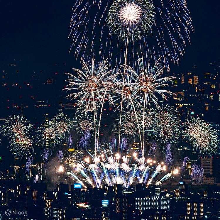 天神祭奉納花火與河上的船渡御