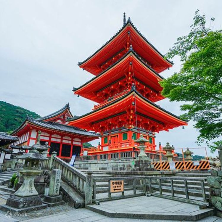 伏見稲荷〜清水寺 モデルコース – 1日で人気スポットを巡る