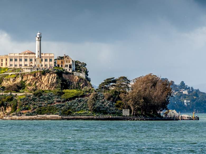 ALCATRAZ Full Tour & Incredible Escape Stories 