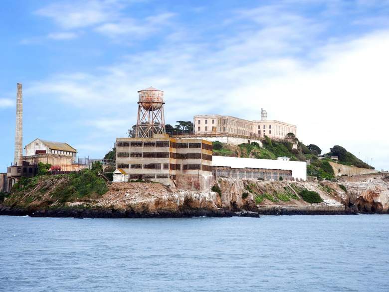 ALCATRAZ Full Tour & Incredible Escape Stories 