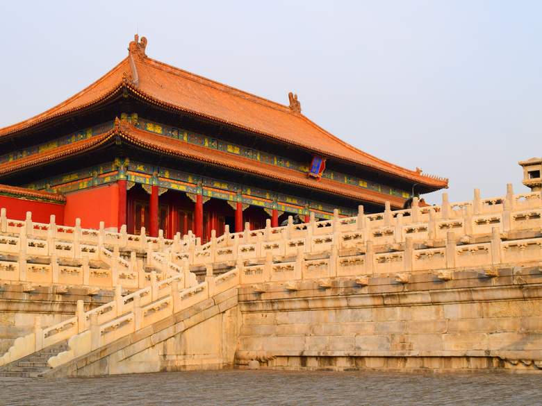 Explore the Forbidden City: China's Iconic Imperial Palace - Exploring the gardens