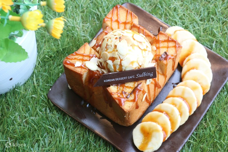 Standard Bingsu Menu And Premium Bingsu Extended Menu At Sulbing Korean Dessert Cafe In Siam Square Thailand