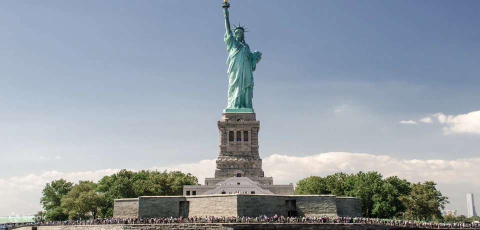 60 Minute Statue of Liberty and Ellis Island Cruise in New York