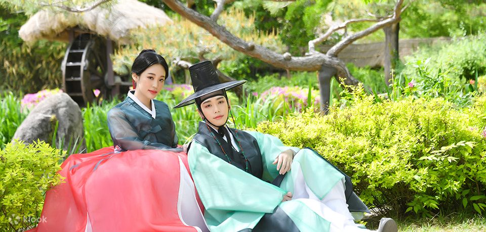 Voucher Sewa Hanbok di Toko Changdeokgung di Hanboknam
