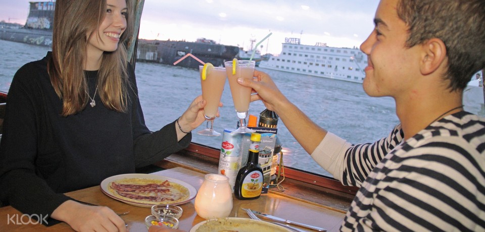 All-you-can-eat Pancake Buffet Boat Cruise in Rotterdam