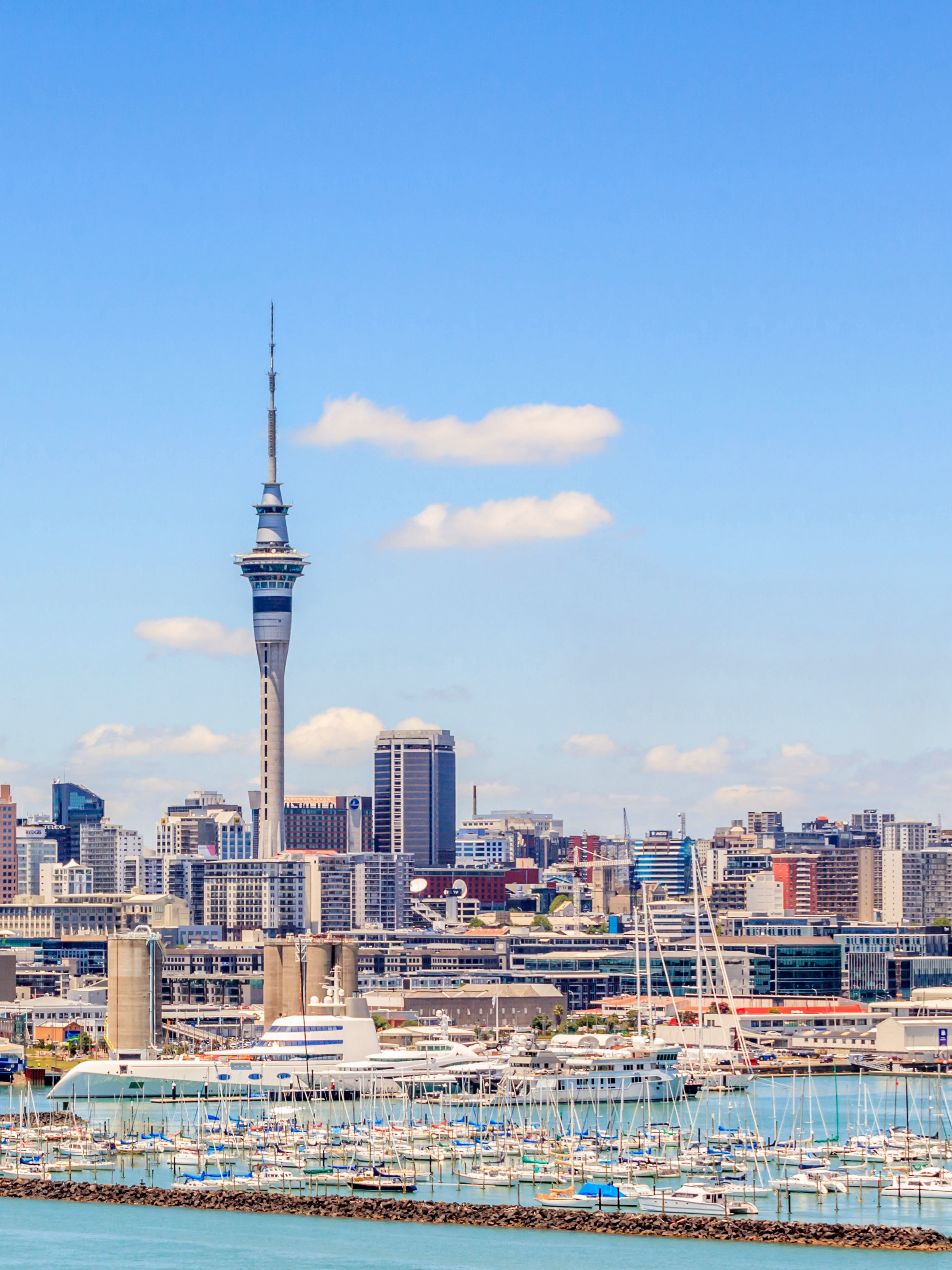 places to visit around auckland