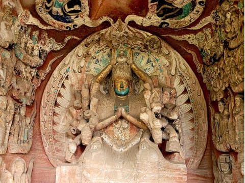 One-day tour of Dazu Rock Carvings in Chongqing (bus tour/8-person tour optional)