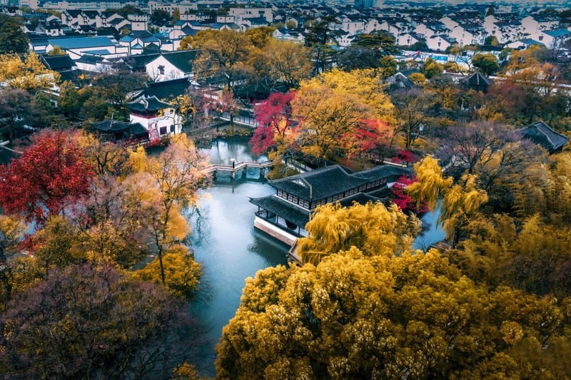 2-Day Ancient Town Tour in Shanghai, Suzhou, and Zhouzhuang