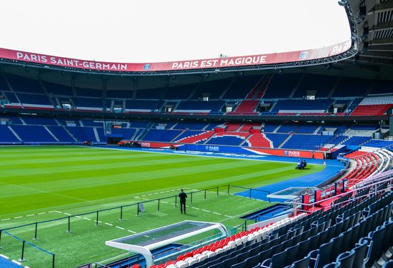 Sân vận động Công viên Các hoàng tử (Parc des Princes)