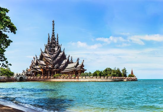 ปราสาทสัจธรรม