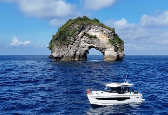 Batu Bolong Beach