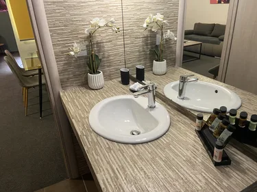 Connect Suites #3
