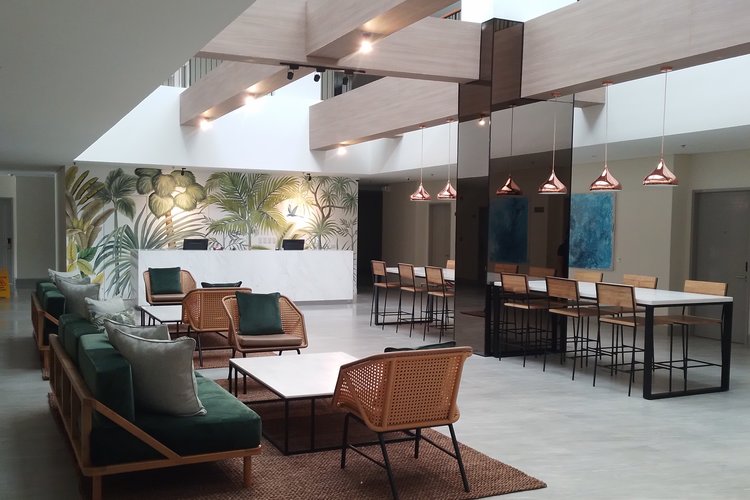 PRIMEWAY SUITES CEBU PROMO B :AIRFARE,ROOM, TRANSFER, INSURANCE + FREEBIES**  cebu Packages