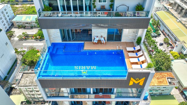 Khách sạn Meriton Hotel ở Nha Trang Khánh Hòa