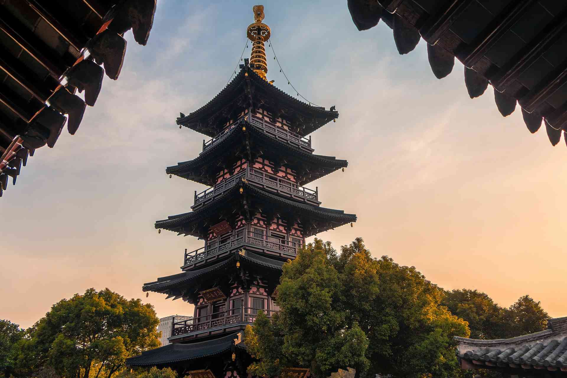 Suzhou Classical Gardens & Water Town Day Tour (4)