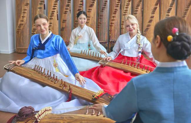 Mini Gayageum Craft Workshop in Bukchon