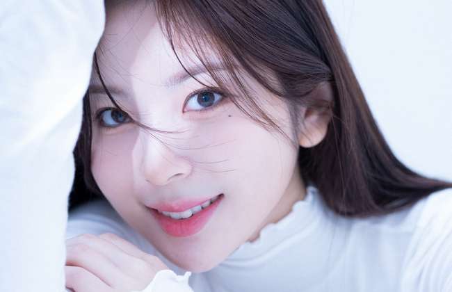 K-pop Celebrity Hotspot Beauty Salon: Hair & Makeup Experience