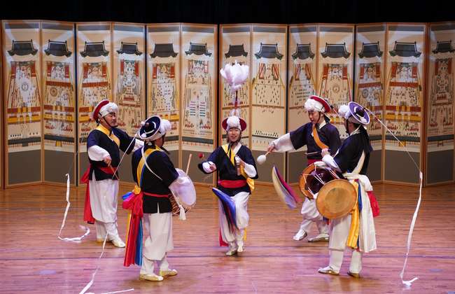 Suwon K-Drama & Traditional Korean Music Tour