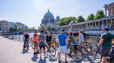 Berlin City Highlights Sightseeing Bike Tour