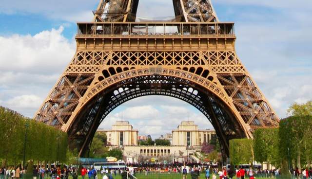 Eiffel Tower Skip-the-Line Access with Lunch or with Seine River  Lunch-Cruise - Klook United Kingdom