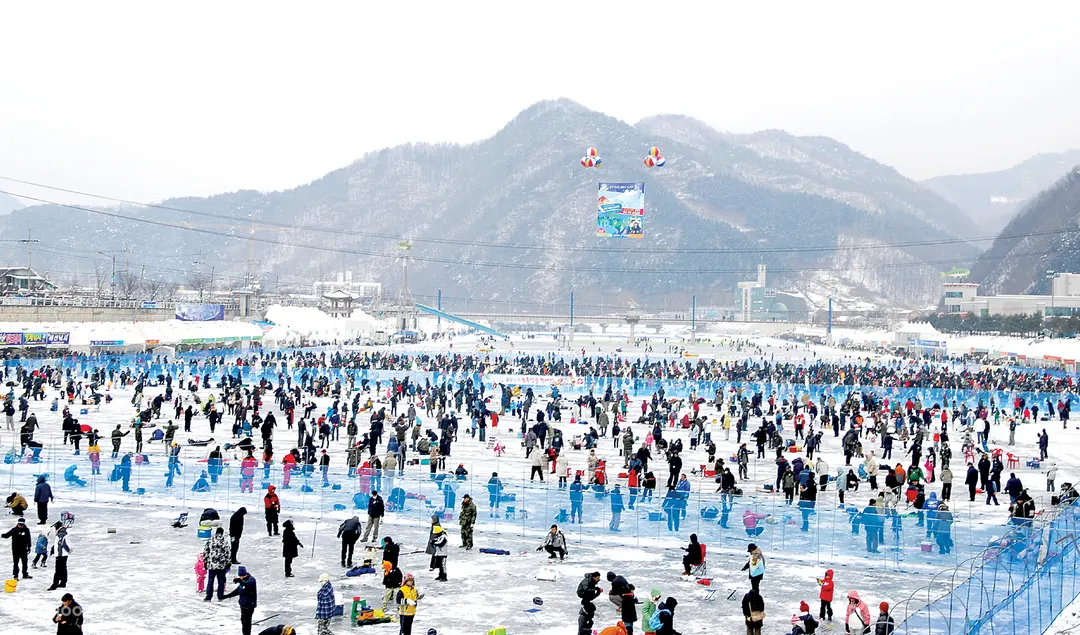 Hwacheon Sancheoneo Ice Festival is one of the best Korea winter attractions and festivals