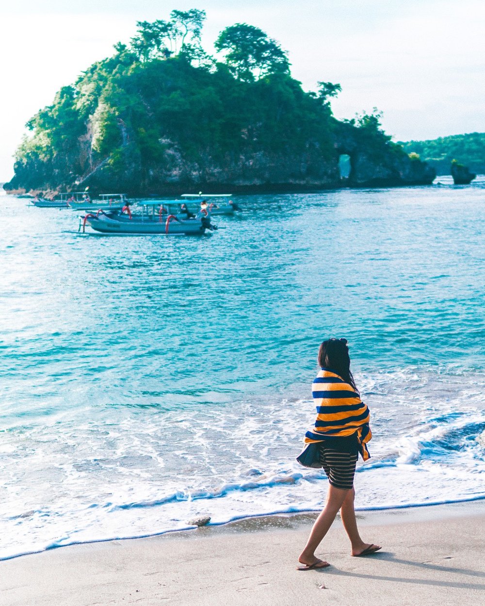 Crystal Bay Nusa Penida - Pantai di Bali