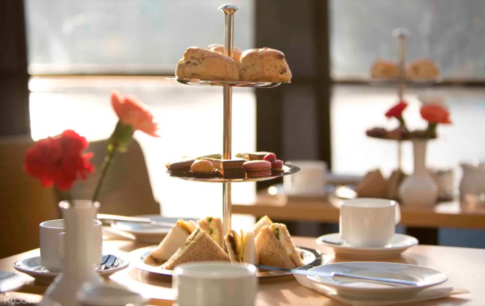 Afternoon tea on the Thames