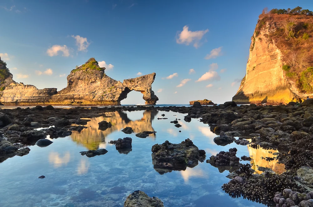 Atuh Beach Low Tide - Pantai di Bali