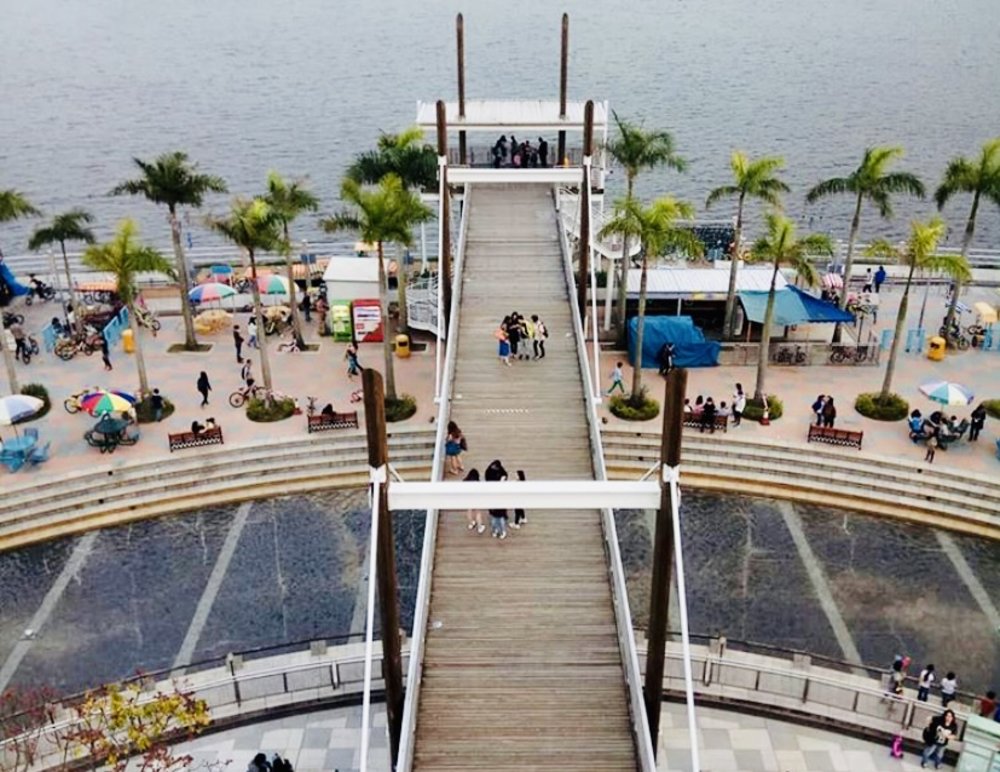 大埔海濱公園飽覽吐露港海景