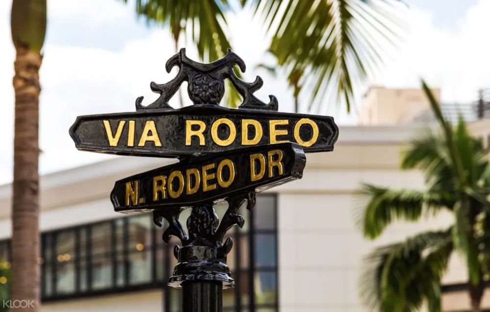 Top things to do in LA - Hollywood Celebrity Homes Tour